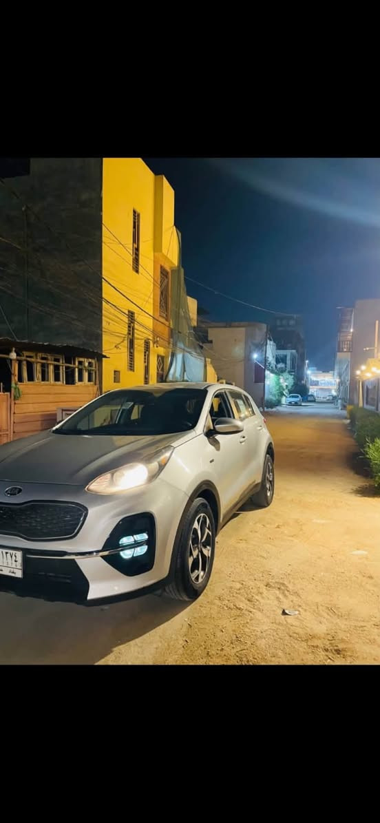كيا سبورتج
موديل 2020
ماشيه 97 الف كيلو
 حادث بنيد فقط
محرك 2400
مواصفات شاشه كبيره انظمه قياده ثلاث وضعيات تحديد مسار رادار
للاستفسار ***********
