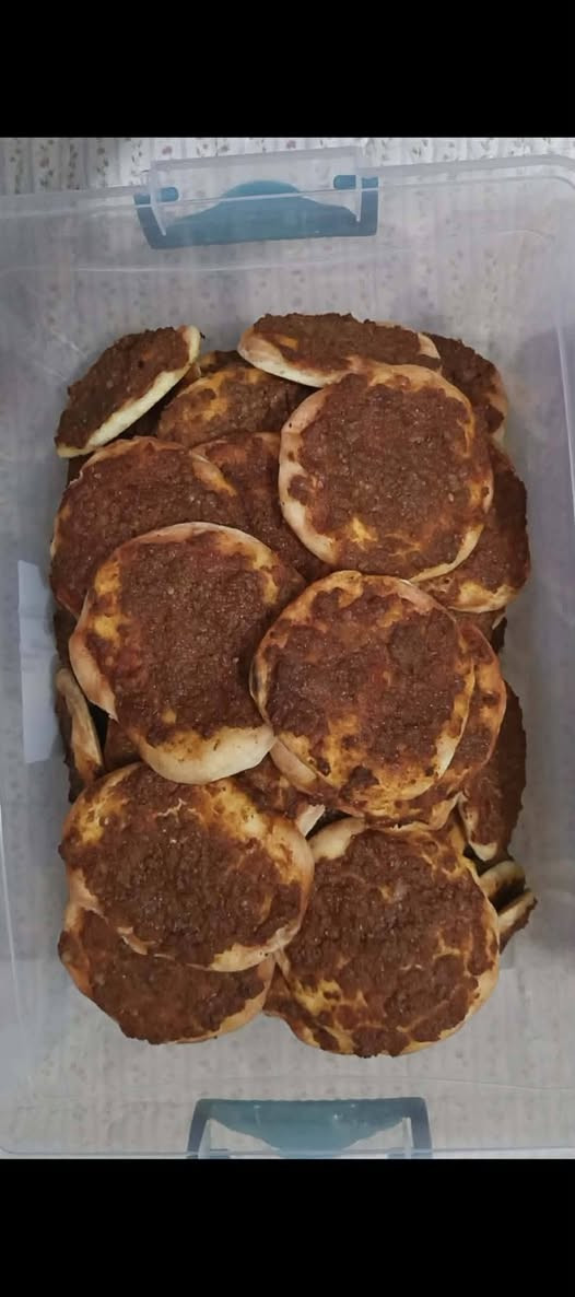 من المطبخ الى قلبك ✨♥️
تجهيز لحم بعجين وبروگ ( حشوات حسب الرغبة ) للمناسبات بأي كمية تريدوها🤍
 متوفر توصيل✨
للطلب والاستفسار واتس آب ***********
 او انستا https://www.instagram.com/landm.food?igsh=aWNsbW5uamhwaTNx
