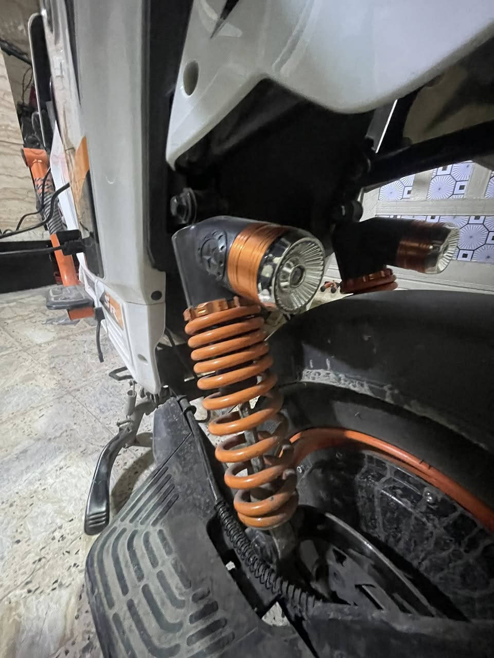 السلام عليكم دراجه للبيع
المواصفات 🤙🏼
خمسه باتري دبل🔥
الملف 1200w✈️
شاشه 🌿
 أربع سرع💪
المشكله فقط العقل قافل سرعه 🥲
الدراجه شلعه تخبل 🤙🏼
دراجه كهربائيات كامله ✈️
السعر 450 وبيها مجال 🔥 
التواصل ***********
المكان الشعب شارع عدن شارع مصور الكنز او شارع التربيه
