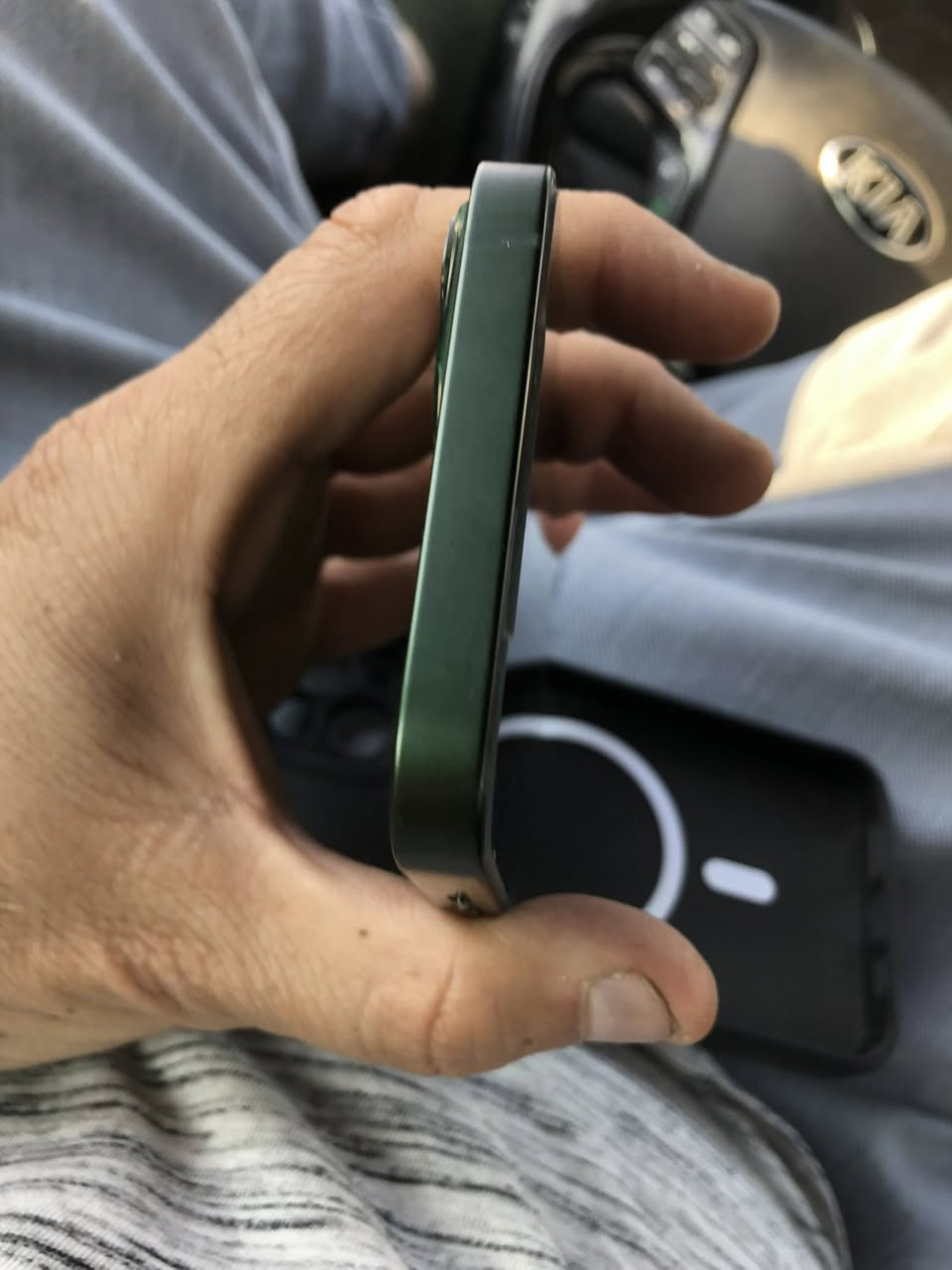 ايفون   13 عادي
رام  128
بطارية  96
السعررر    425
مكان بغداد
***********
