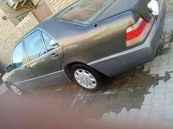 سلام عليكم مارسدس شبح موديل 1995 تخم تاير جديد رقم سياره كربلاء سنويه مجدده ال 2029كير ومحرك نضيفه كلش حداديه جديد محور VVTi300 داخله طيك غرفه جديده كامله باب طويل بك اليت جديده الأصلي عنبار بريك جديد مصبوغه عام البيع او مراوس حسب القناعه مكانه الديوانية البدير استفسار *********** سعره 75وبيه مجال شكرا لكم جميعا
