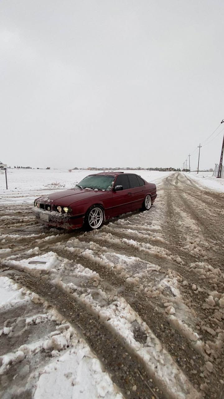 Bmw1995مه كينه 525دبل ديجيتال ناو سپي سلايت پئش گه وره ويل ئيم پئشو پشتي تازه گؤراوه حدادي به شرت مه كينه به شرت جاملغه جي پئشه وه لئدراني هه يه له گلا پشتي ماباقي هه موي به شرت بؤ زانياري ره قم ته له فؤن واتس ئاب***********.        9وه ره قه خه رامه ي له سه ره دواي معمله ديده مه وه أربيل, العراق
