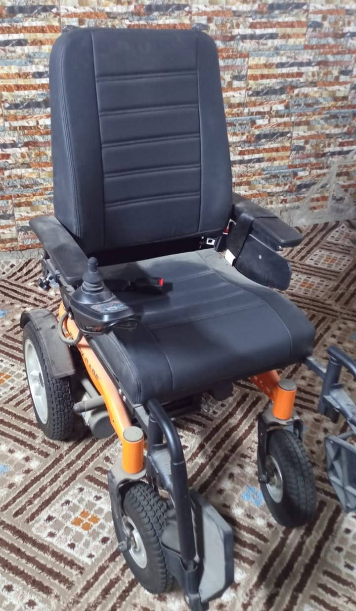 السلام عليكم 
للبيع عربانه شحن جديده ممستعمله مكاني الشعله السعر ٦٠٠ وبي مجال ***********
