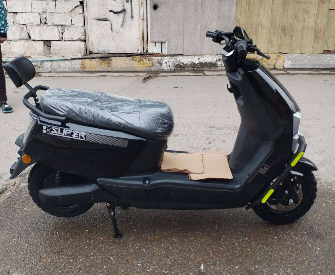 سلام عليكم دراجه شحن للبيع بعديه زيرو مكاني بغداد الزعفرانيه 900. وبيهه مجال بصيط ***********
