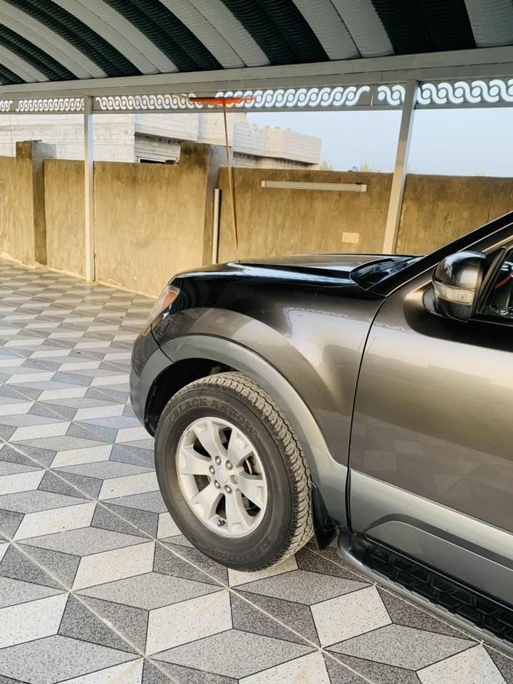 السلام عليكم للبيع. فقط
كيا موهافي وارد امريكي كفاله من الصبغ والضرر  بيها فقط بارد بالباب الخلفي 
ماشيه 158 
 موديل 2009 
رقم صلاح الدين 
دولي سنويه جديده 
تحويل مباشر 

كير محرك شرط  
محرك V6 3800 ✈️
شلعه ونشاط فول 🚀 
مواصفات عاديه  
تبريد ثلج ❄️ تدفئه 🔥 
٧ راكب. 
دواخل عسلي 🍯 
امري شفط 
2 ويل المرغوب 🆕 
تخم تاير جديد 🆕 
صدر ٨٠ بالميه 
سياره جاهزه 
نصبتها اتخبل 👍

مكان السياره
 صلاح الدين 
 متواجد 
الضلوعيه وتكريت 

السعر  110  وبيها مجال 

الااتصال ***********
