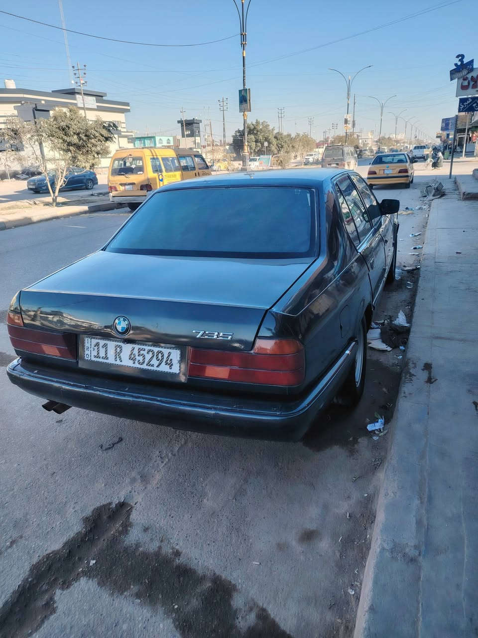 سلام عليكم ورحمة الله وبركاته
بي ام مديل 90 حجم 735 اصل بسمي رقم بغداد
كير ومكينه مكفولات كير مال حاويه هستوني شاده
مصبوغه جماليه صبغه جديده صور جديدات اليوم صورته
حداديه مبده من طول لطول حته الكسل جديد
زوج تايرات جدد وياله شعاع جدد
كشنات جلد بلاد
تتفذه تبريد شغال
ترايك وين ما يعجبك
مكان سياره ديوانيه مركز
سعر 53 مجال بصيط 
رقم بيه واساب
***********
