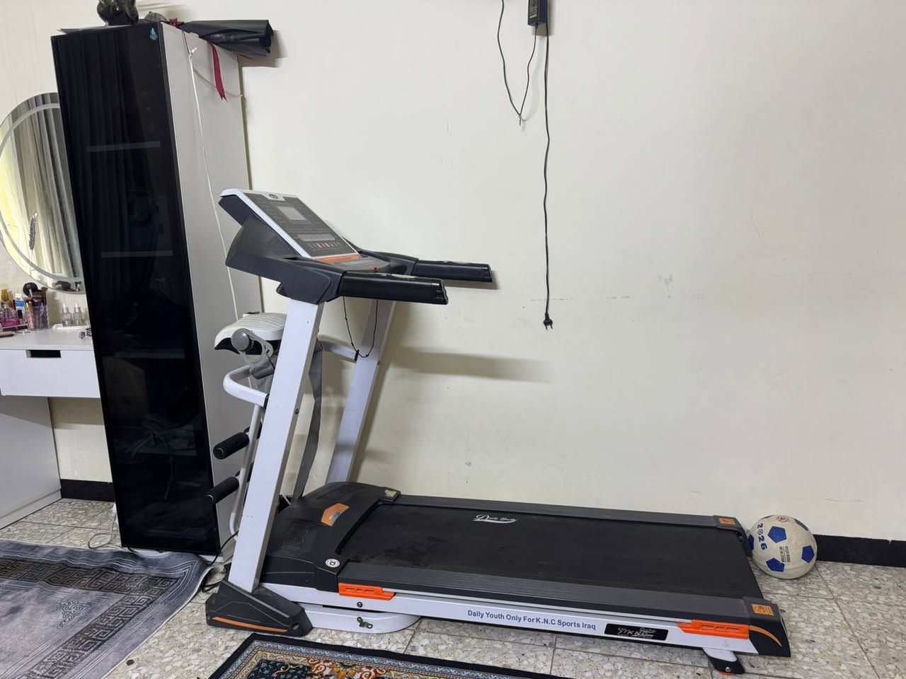 عندي جهاز جري للبيع جبلي و بي جهاز هزاز بنفس الوقت يتحمل لحد وزن ١٥٠ عملي و استخدام ٤ اشهر فقط بعده جديد اريده على سعر ٤٠٠ و بي مجال اقل 

+964 777 689 5110

للتواصل متواجدين على هذا الرقم واتساب او على الخط
