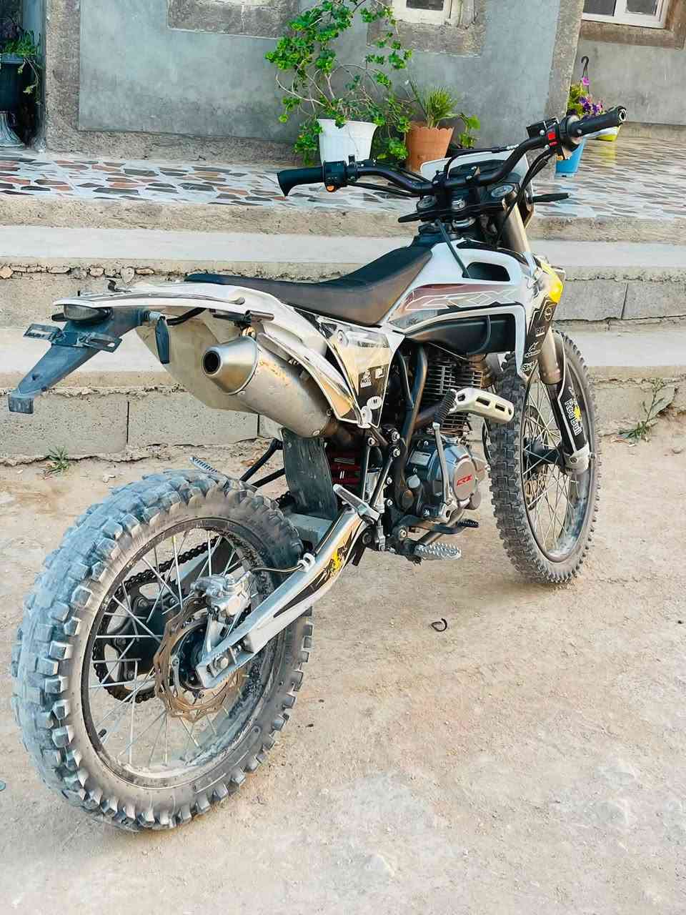 دراجه قفاز CRX 300c مراوس وبيع حسب القناعه مكاني القائم موديل 2024


**إذا كنت صاحب هذا الإعلان وتريد حذفه لأي سبب، رجاءا أرسل رسالة إلى الدعم الفني**