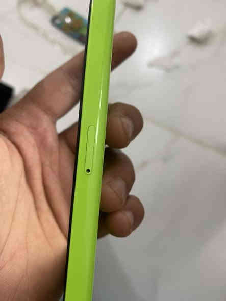 سلام عليكم 
ايفون آبل آيفون 5 سي
ذكره 13
بطاريه 90
سعره 75
وجهاز  HOT 50 pro
ذكره 256 .:16GB+8"
جهاز بعده بضمان ملحقاته كامله 
سعره 150
ايباد Touch 10  يندوريد
ذكره 64
ايباد ملحقاته كامله مال أطفال او دراسه 
سعره 90 الف
رقم :***********
