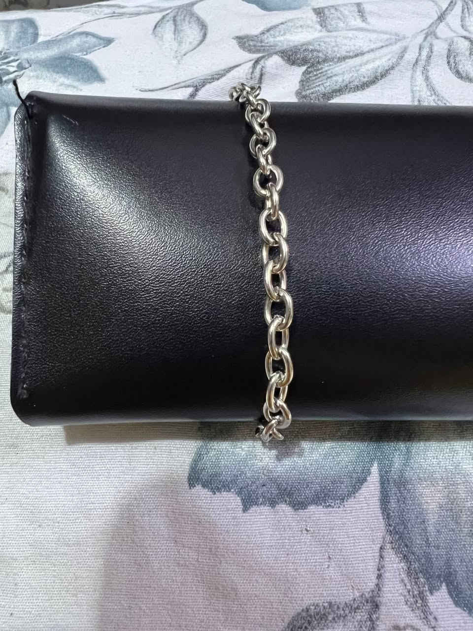 شلعه اكسسوارات رجالي فقط العدد                 42 قطعه بيهم 21 خاتم بيهم مختوم   + 15 اسوار  + 5 زناجيل + مداليا وحده السعر 15


**إذا كنت صاحب هذا الإعلان وتريد حذفه لأي سبب، رجاءا أرسل رسالة إلى الدعم الفني**