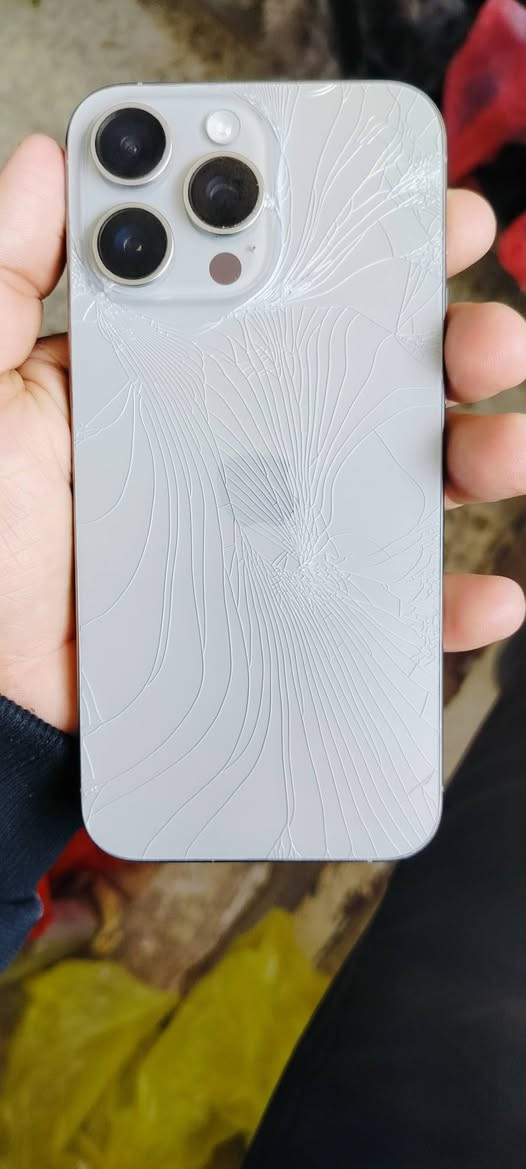 ايفون 15 برو ماكس ذ256 نموذج Mبطاريه 89 مبدل شاشه تفصيخ ب725 الزعفرانيه ***********
