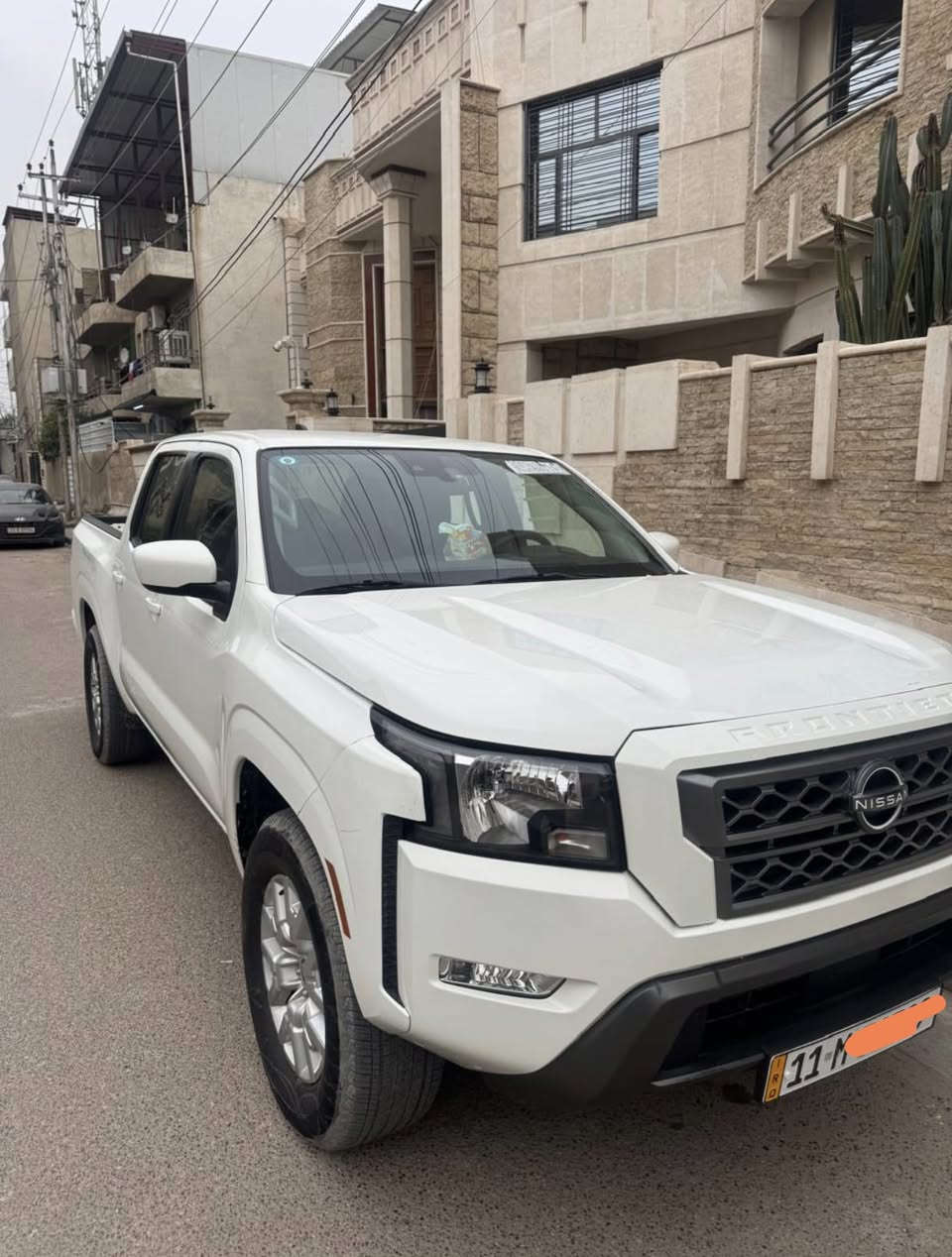 السلام عليكم 

بيكاب دبل قمارة نيسان فرونتير sv ابيض تو ويل اوتماتك

مكفولة من الضربة والصبغ والتبديل

موديل (2023) وارد أمريكي كلين تايتل

جديدة بمعنى الكلمة 

محرك ( 6 ) سلندر ( 3800 )

ماشية 17 الف وشوية

كير (9) نمر

رقم بغداد 

سنوية بأسمي جديدة

حادثها كسر الدعامية الامامية واللايت جهة اليمين

شاشة كبيرة

تحكم ستيرن جهتين

نقطه عمياء رادار خلفي و أمامي 

وتوقف ذاتي 

كاميرا خلفية

كرسي السائق كهرباء

ويل كاب

سبير جديد غير مستخدم

وباقي المواصفات معروفه 

بيع فقط 

صورة الحادث مرفقة مع  صور السيارة

العنوان : بغداد

للاستفسار الاتصال عالهاتف

الهاتف : *********** واتساب 

       غير متواجد عالفيسبوك والماسنجر
