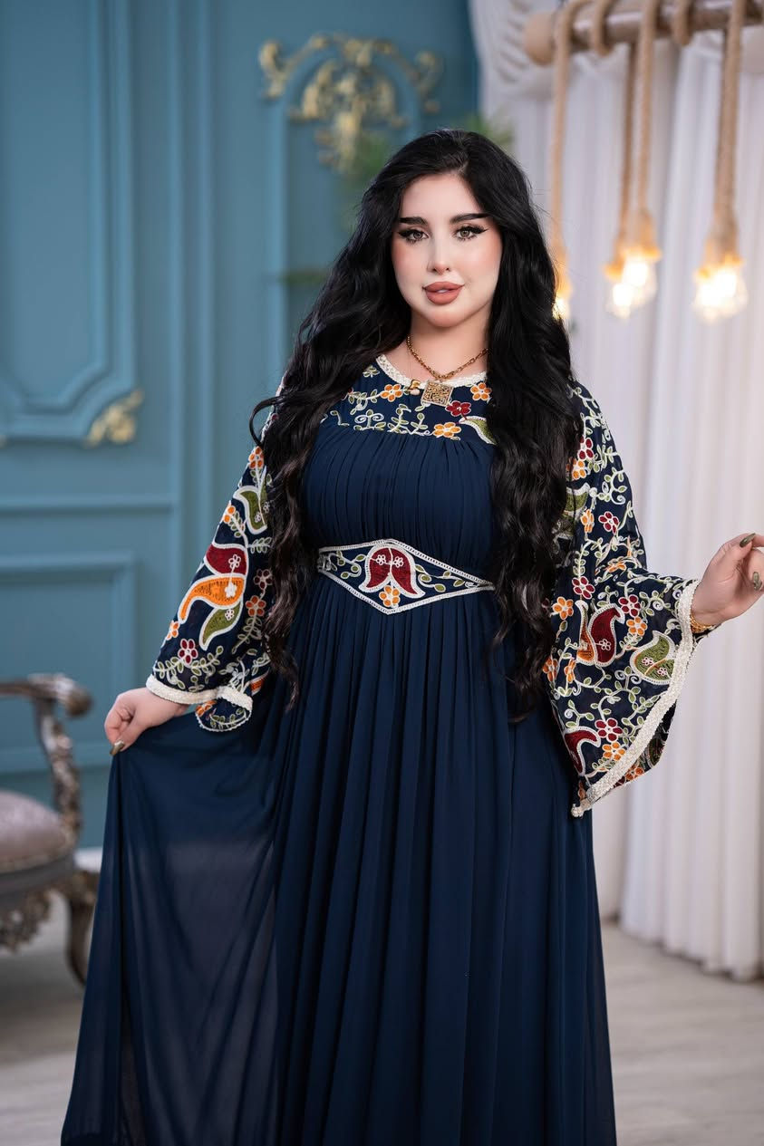فستان نسائي 
موديل تركي، خامة شيفون، شغل يدوي راقي جداً (شرط الفحص)
الأحجام: L, XL, 2XL 
يلبس من 38 إلى 48
درزن 300 ألف
 مفرد 31 ألف


**إذا كنت صاحب هذا الإعلان وتريد حذفه لأي سبب، رجاءا أرسل رسالة إلى الدعم الفني**