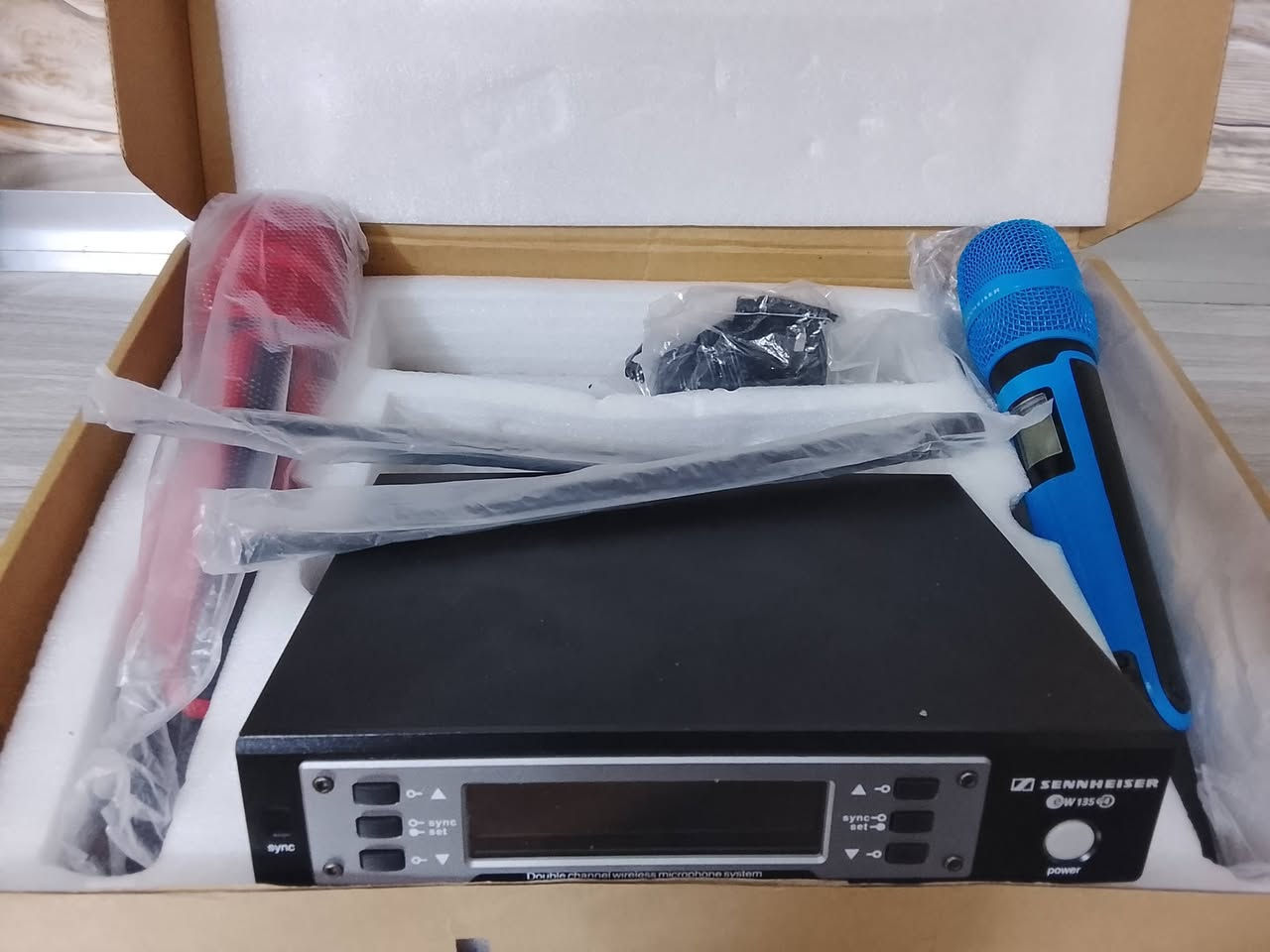 متوفر مايك سنهايزر دبل يده السعر ١٥٠ الف مكاني بغداد صليخ ***********
