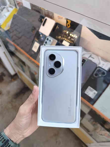 هونر 400 برو 
ذاكره 512
السعر 675
عنوان بغداد الحسينيه رقم ***********
