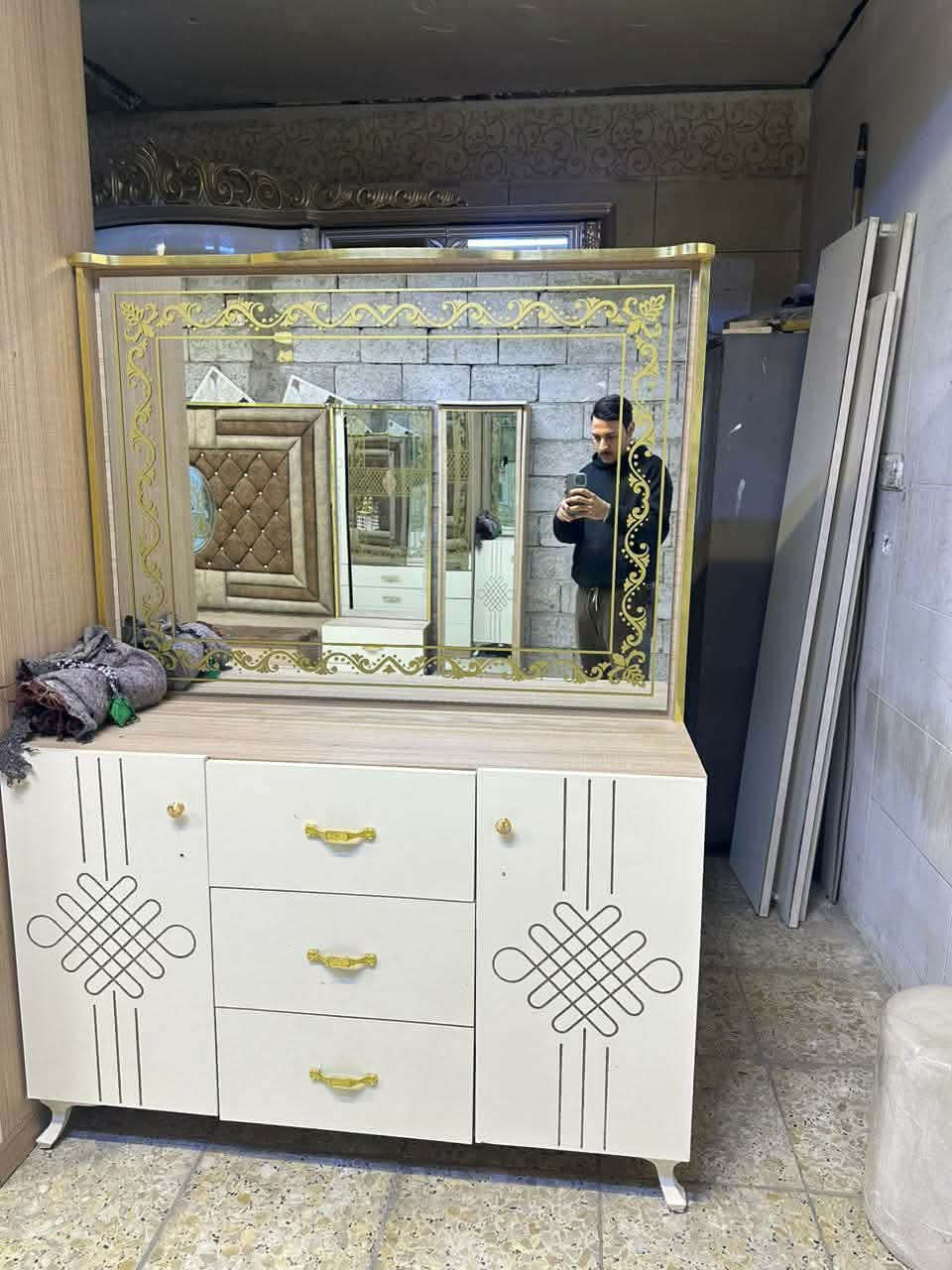 غرفه نوم تركي للبيع
كلشي متوفر  حجز ***********
