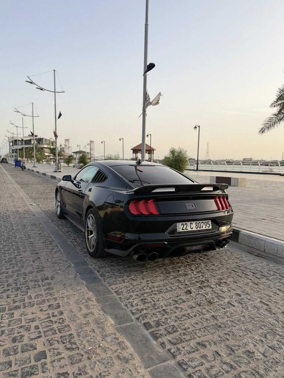 السلام عليكم 
موستنك (mac1) مديل 2021 وارد أمريكي رقم أربيل 
‏8V
تحويل او وكاله 
سياره حلوه وبعدهه جديده 
لون اسود وفئه مميزه جدا 
مكانهه :البصره الجمعيات 
السعر :240
شراي تجي شوف السياره وتشلع عيوني 
‏***********

