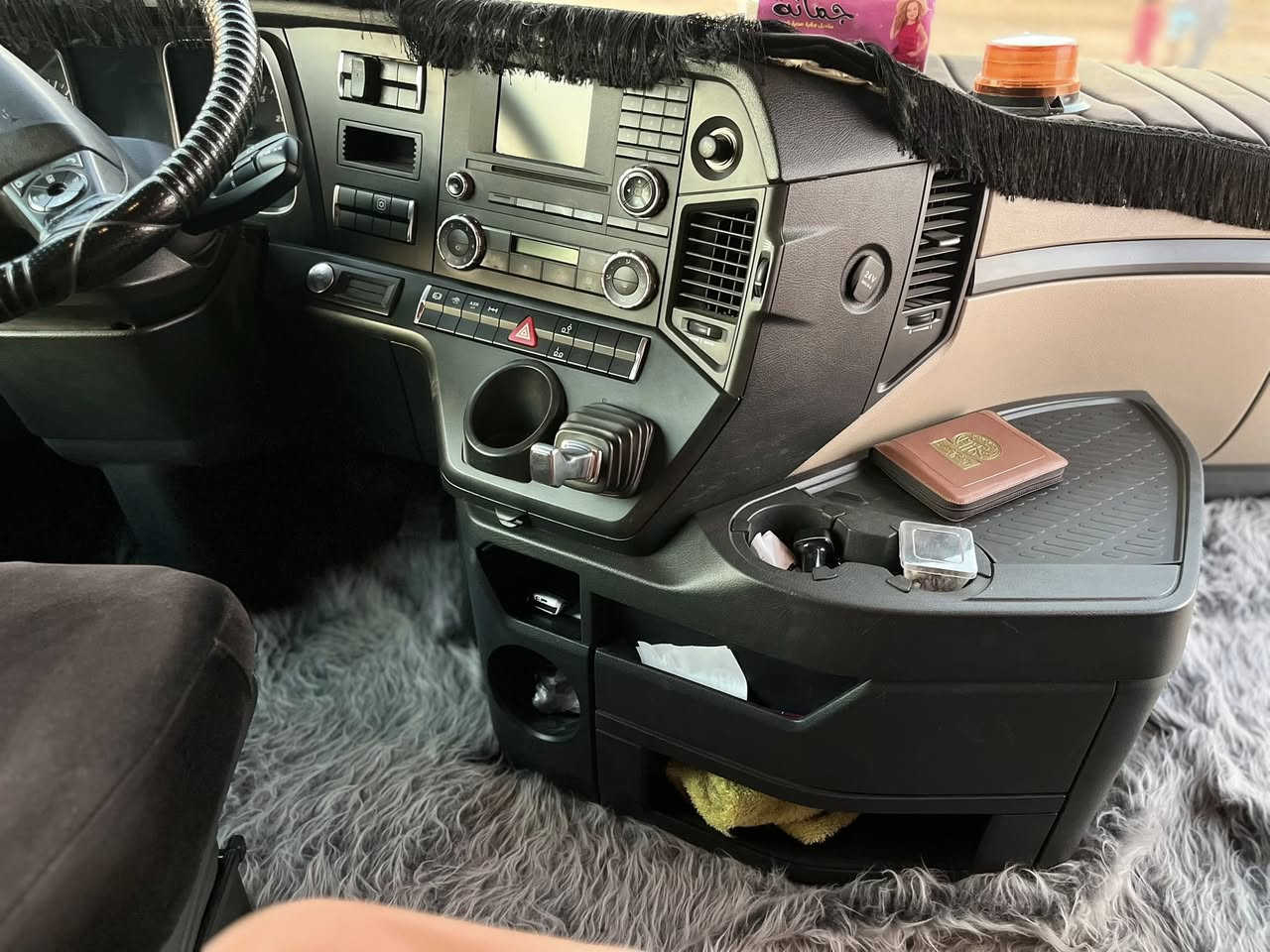 السلام عليكم وحش موديل 2013 السعر 5وربع باقي التفاصيل السيارة اتصال على الرقم*********** المكان ديالى
