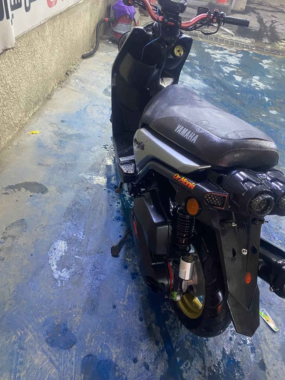 سكنس جبلي للبيع او مراوس سعرها مليون
دراجة بيها خمدة بالمشي غير هاذا شي اكفلها
بيها مكينه رياضيه من الخارج ما معروفه 
***********
