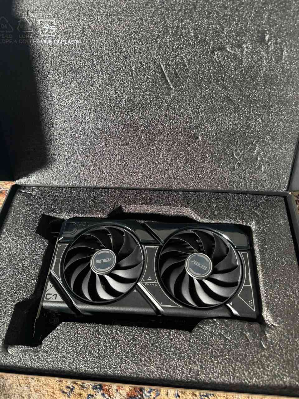 السلام عليكم 
كرت شاشة
مستخدم مرتين فقط 
بعدة بجيسة
ASUS RTX 4060 
بي ضمان
السعر 435 الف
موجود توصيل


**إذا كنت صاحب هذا الإعلان وتريد حذفه لأي سبب، رجاءا أرسل رسالة إلى الدعم الفني**