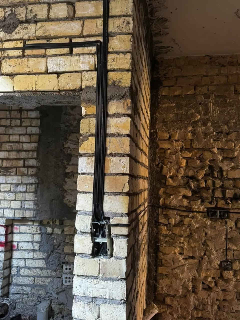 تاسيس كهرباء في(حله القاسم ) باسعار
مناسبه جدا وصيانه العطلات في المنزل
 الاسعار +❤️😍
تنصيب البورد او اللوحة الكهربائه15الف فقط
تاسيس منزل بوري نقطه 3000فقط
تاسيس منزل سيمنز دفن 2000
او كافه التاسيسات الظاهريه 2000
العنوان حله القاسم ***********وتساب
