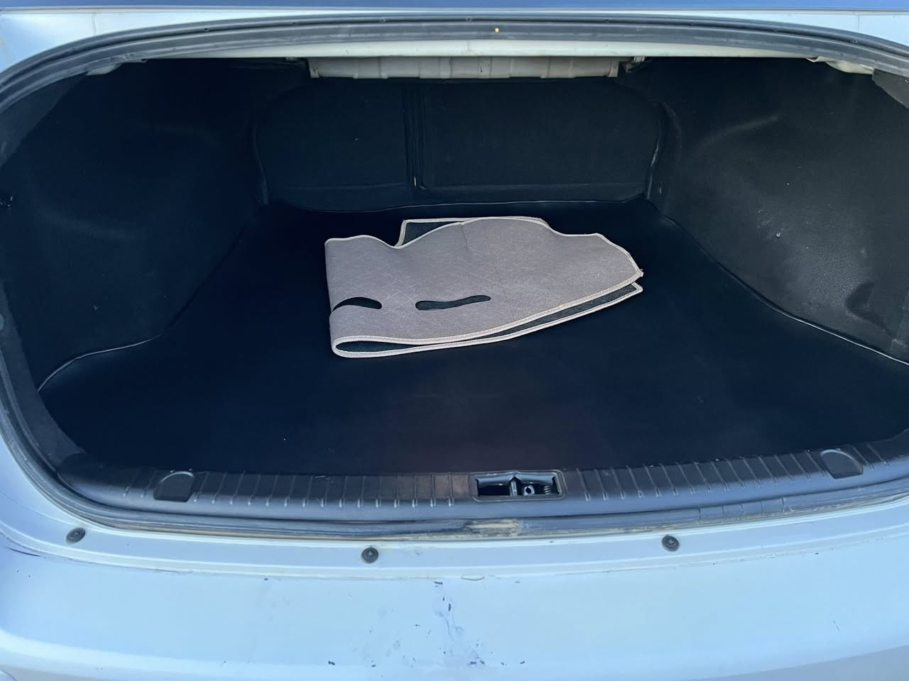 السلام عليكم سوناتاللبيع 2009وارد أمريكي بدون صبغ بدون بارد بدون تكشيرشرط محرك٢٤٠٠ مامفتوح السياره ماشيه ١٤٠ رقم صلاح الدين سنويه جديده السياره فول واحد على واحدكشن كهرب سلايت داخل بيجي صاج تحكم جهتين السعر 140 بيها مجال حك جيتك فقط بس الشراي يتصل بيع فقط دين مابيع نقد فقط مكان السياره الشركاط الاتصال علا الرقم ***********
