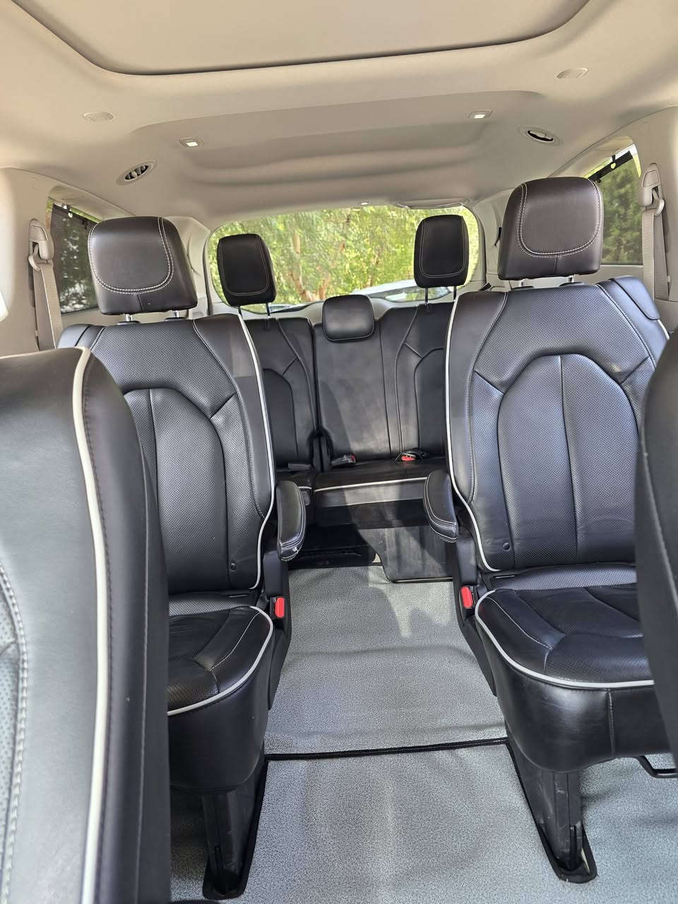 السلام عليكم اخوان جمعه مباركه عليكم باسفيكا موديل 23 السياره لمتد  فول ماصفات ماعده الشاشات ومكنسه مابيها رقم بغداد خصوصي باسمي اني مستوردها ماشيه ٣٠ الف
راح اذكر مواصفاتها بالتفصيل لان اكو ناس متعرف تفاصيلها
موديل ٢٣ بغداد خصوصي
لايت لد زينون مع حاجب لد وبلاجكتور لد يشتغل مع دوران الاستيرن
خمسه كامرات محيطيه
رادار امامي خلفي
حساسات امامي خلفي
لايت اوتو مع الماسحات
فتحه بالقماره
اصطفاف ذاتي للوقوف
اوتو استوب امامي خلفي
مري شفط مع قلاب المري عند الرجوع للخلف
هيتر مري مه نقطه عمياء
ترحيب لدات بالمري وتحت البواب وداخل السياره تحت الارجل
كشنات منفصل وجلد داير ابيظ
ثلاث قطع تبريد تحكم 
بيبان مع الصندوق كهرباء
الصندوق الخلفي يفتح بالرجل 
هوك خلفي بلادي
تاير حجمه 18 جوبلس مال الشركه
كشنات بلع
فرس متصل مع شحن وايرلس
بيها سماعات بالخلف والجنطه 
شاشه كبيره لمس
سبايدرات بك لايت الخلفي لد مسطره
تشغيل عن بعد بصمه
محرك 3600 كير 9 نمر
المري تجي اسود لامع مع كفر استيل بلادي مع الاشاره
خزن مومري للكشن
الكشنات الامامي تدفئه تبريد 
كشنات الاماميه فول كهرباء
الكشنات الخلفيه تدفئه
الجام كله اوتو خلفي امامي
بردات خلفيه مع البيبان
دشبول مع البيبان مطعم بصاج 
تحكم استيرن جهتين
بيبان الاربع بصمه نيكل استيل
سبايدرات بالقماره
كرسي السائق متحرك مع تشغيل السياره للامام 
مخارج شحن بالكشنات الاماميه والخلف
اخوان دوختكم وطولت بالنشر اسف بس لان اكو ناس متعرف بالمواصفات 
سعر السياره 285 ورقه مرتضى ابو حيدر موبايل *********** موجود وات  ماسنجر  اتصال
