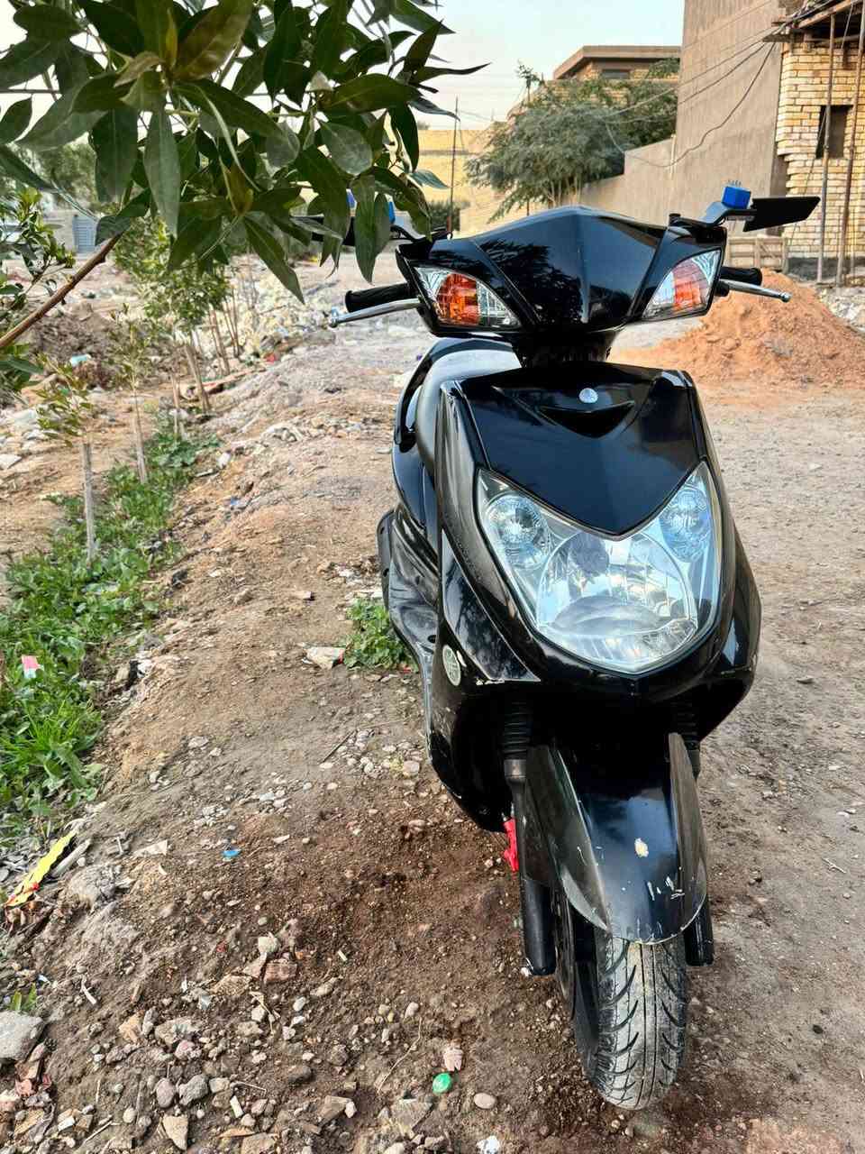 سلام عليكم دراجه سكنز فحل للبيع دراجه كفاله عامه من كلشي للبيع مكان سريع الدوره *********** السعر خاص
