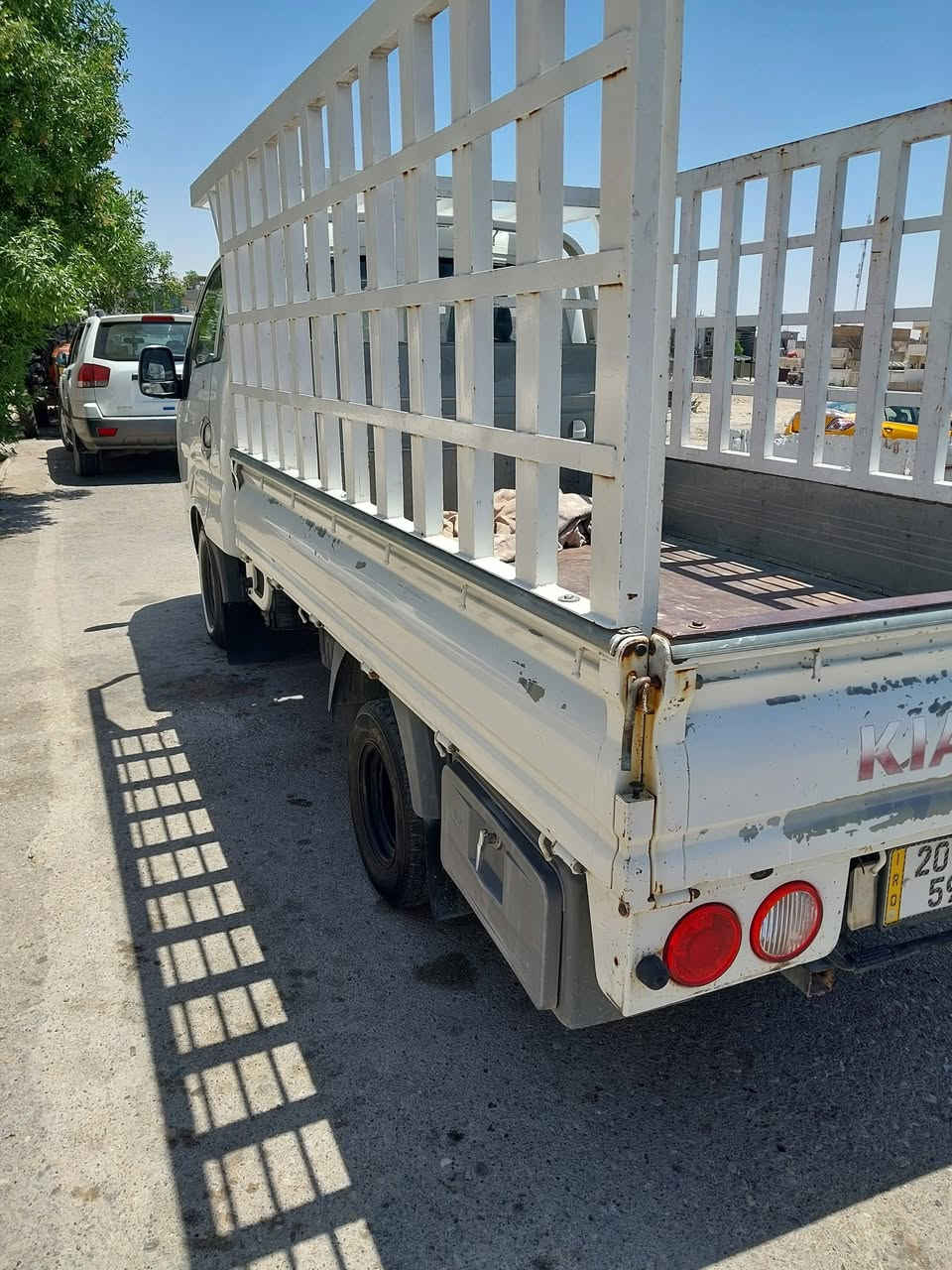 كيا حمل ٢٠١٤ رقم ديالى دولي الجديد هزه جديده
محرك كير تدفئه تبريد تخم تاير حداديه كله بشرط
سياره نظيفه جدا  مكان السيارة ديالى  السعر ١٠٠ $
***********
