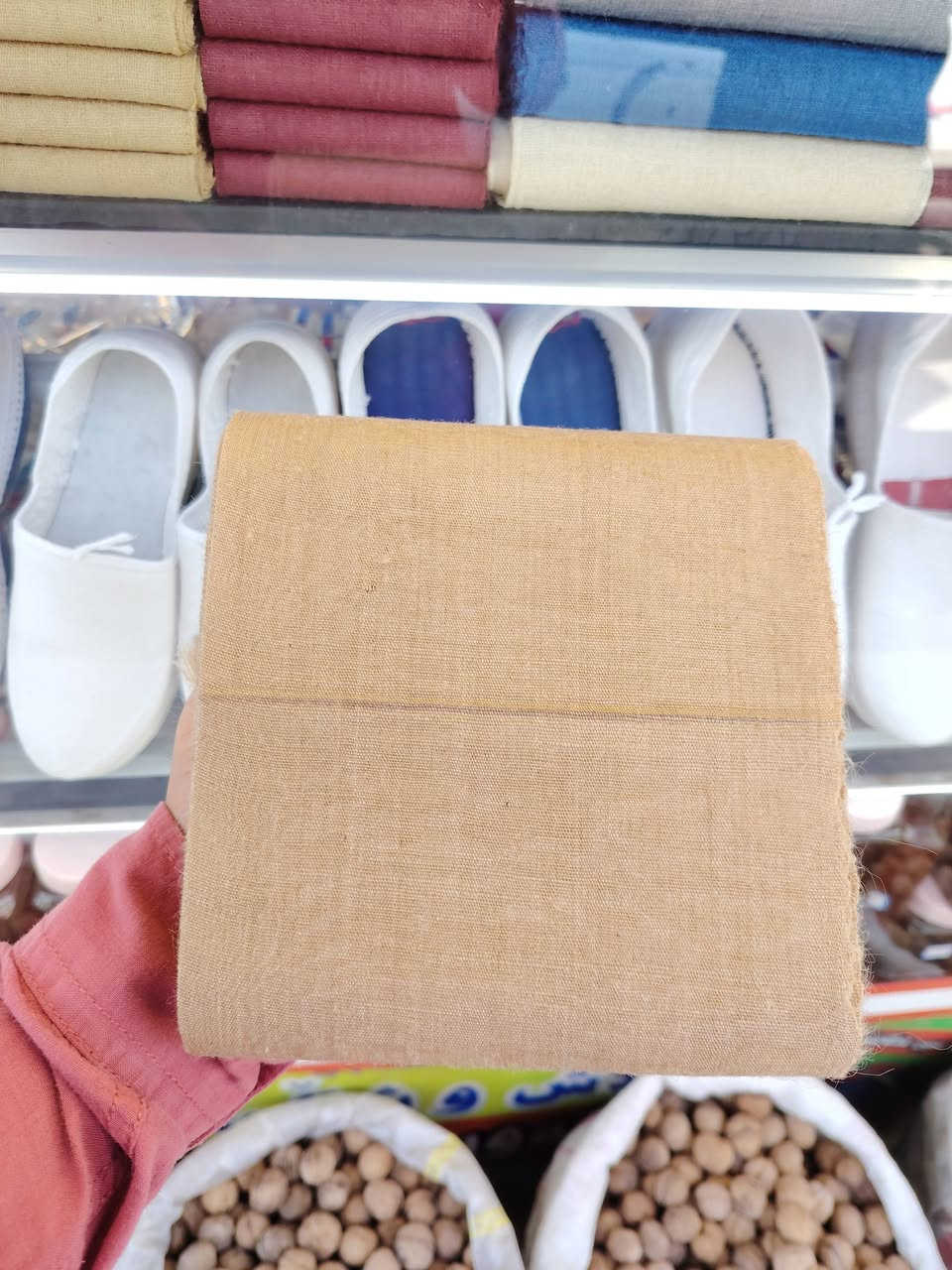 جوانترین شاڵی زاخۆیی و ڕانیەییمان لا دەست دەکەوێت
ناونیشان سلێمانی سابونکەران شاڵ و کڵاشی نەوسوود 
بۆ پەیوەندی ***********
