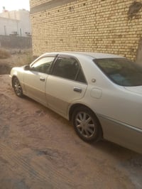 الملكة • ٢٠٠٣ • رقم بصره
