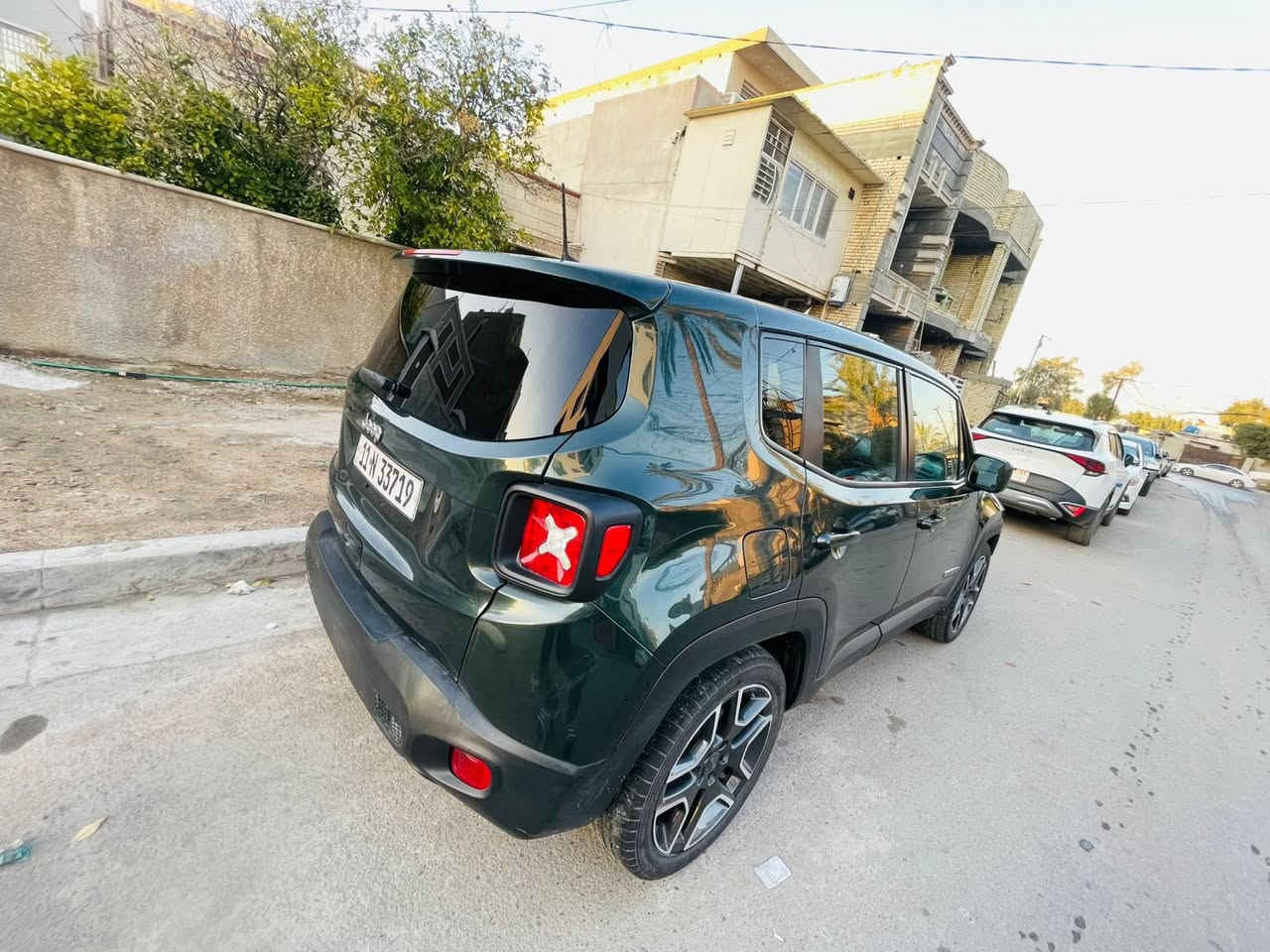 سلام عليكم
جيب رنكيد 
موديل 21 
ماشيه 39 
حادثه مرفق بلمنشور السياره نضيفه جداً
بدون ايرباك 
السعر ب122 وبيه مجال 
مكان السياره البياع حي العامل
لاتصال ***********
