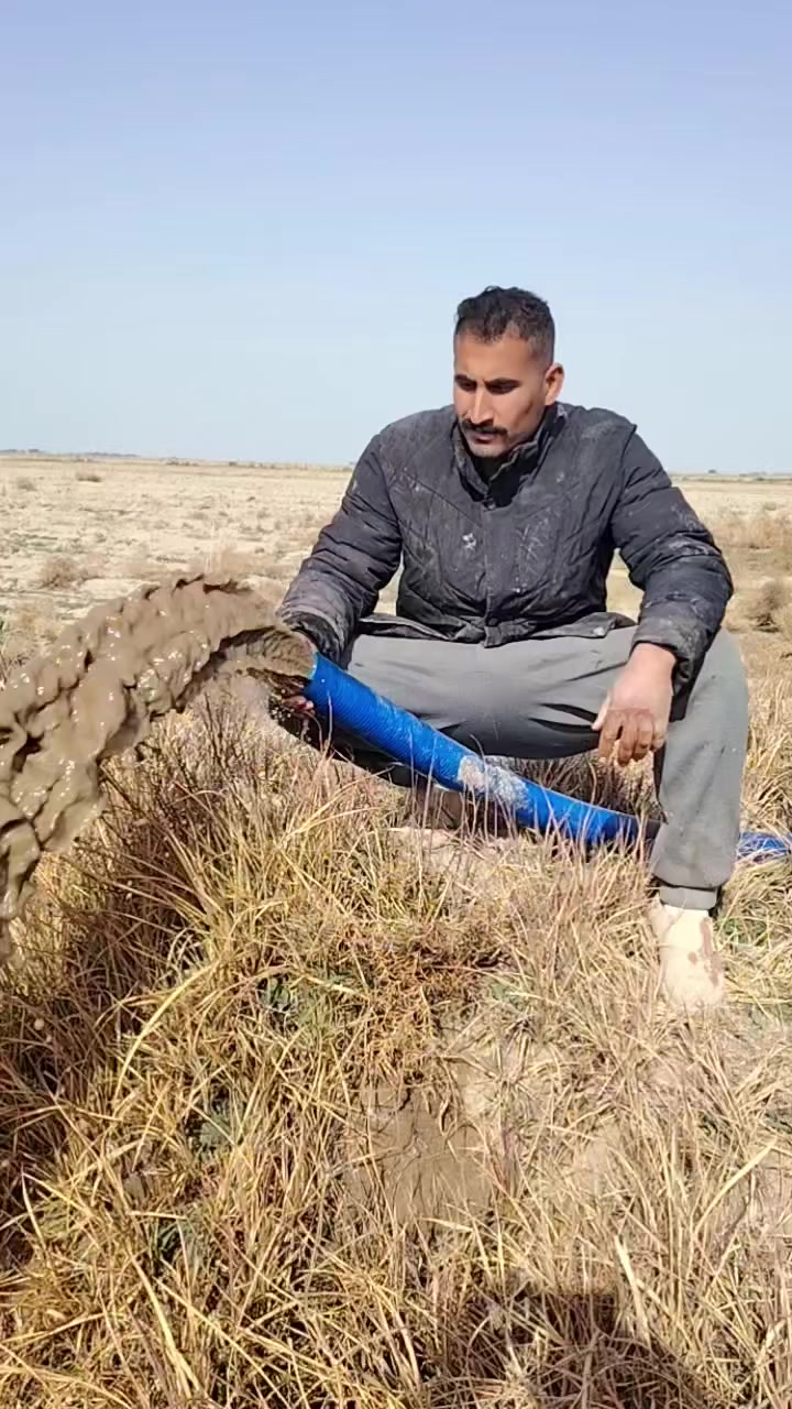 حفر الآبار وتعبيرات الشوارع *********** وحفر المنهولات وحفر الآبار المنزليه مناسب
