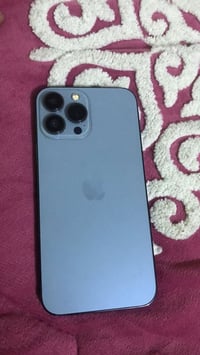 ١٣ برو ماكس جديد الجهاز شخط مابيه مبدل شاشة اصلية والبطارية شوية معلاي...