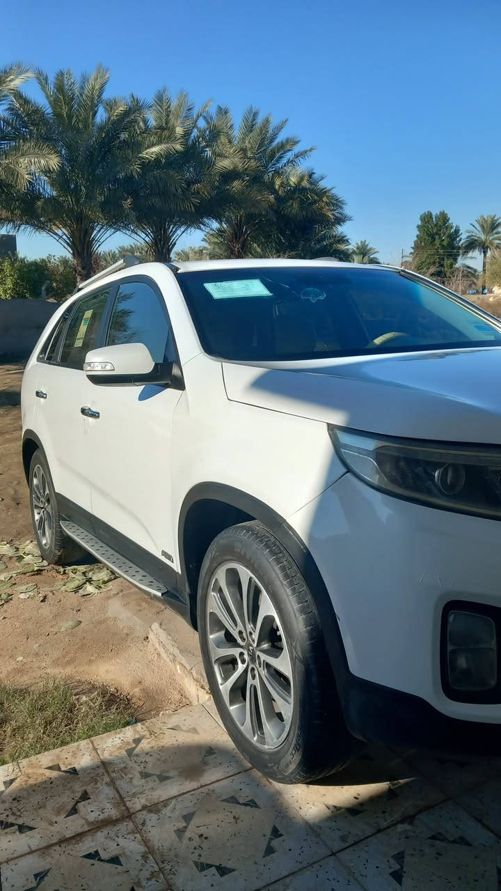 السلام عليكم 
للبيع 
سورنتو موديل 14
وارد امريكي  بيه قطعتين تبديل جاملغ وبنيد بدون دواخل 
مكينه 2400 دوش 
4 راكب 
بردات خلفيه 
كشن تدفئه 
تحكم جهتين 
نضام Eco 
مواصفات نص فول 
سياره مكينه وكير حداديه جاهزه 
بيه بك لايت مكسور وتريشه جامه اماميه طايره فقط 
سعر سياره 150 وبيه مجال مكان بابل القاسم 
***********
