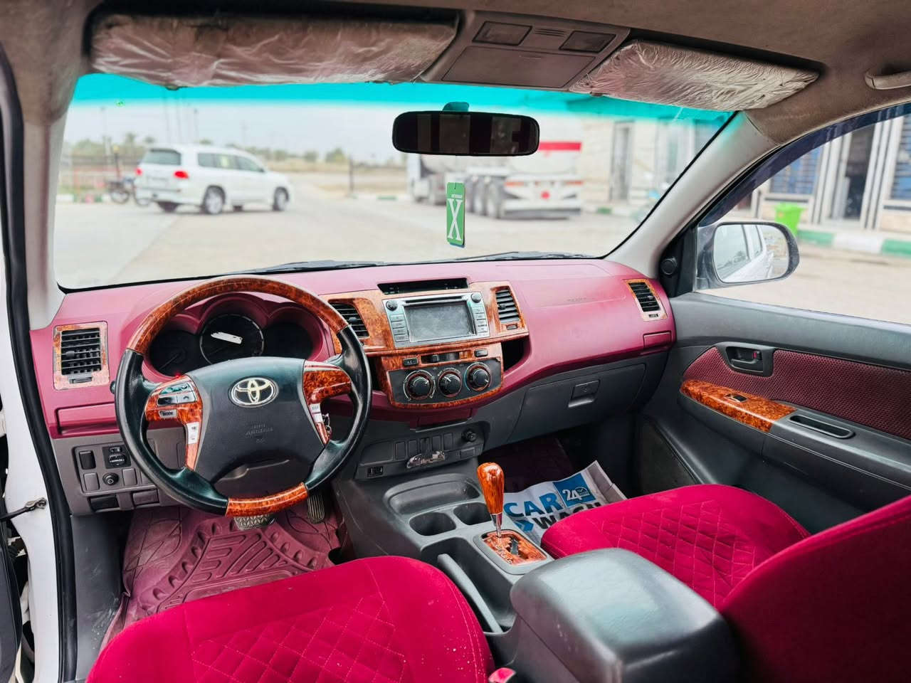 تويوتا هايلوكس 2014 كويتي شاصي19
كير اوتماتيك 
بيها جاملغ وبنيد وكاله بلاد
سياره حلوه وجاهزه من كلشي
السعر 185$ وبيها مجال
العنوان بابل الشوملي استفسار
***********
***********
