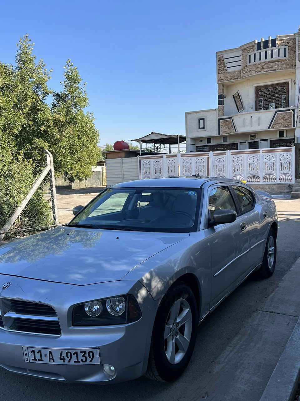 للبيع دوج جارجر وارد امريكي ٢٠٠٨
رقم بغداد باسمي تحويل مباشر 

محرك ٣٥٠٠٠
فتحه سقف 
لايت زنون 
تبريد قطعتين 

الحادث جاملغ عكس السايق فقط بدون دواخل 
صبغ حزام بدون حادث او دواخل 

كير مكينه ادامه كامله 
صدر جديد تايرات نضيفه 

السعر ١٠٣وبيها مجال للشراي 

***********
***********
مكاني بغداد حي الاعلام
