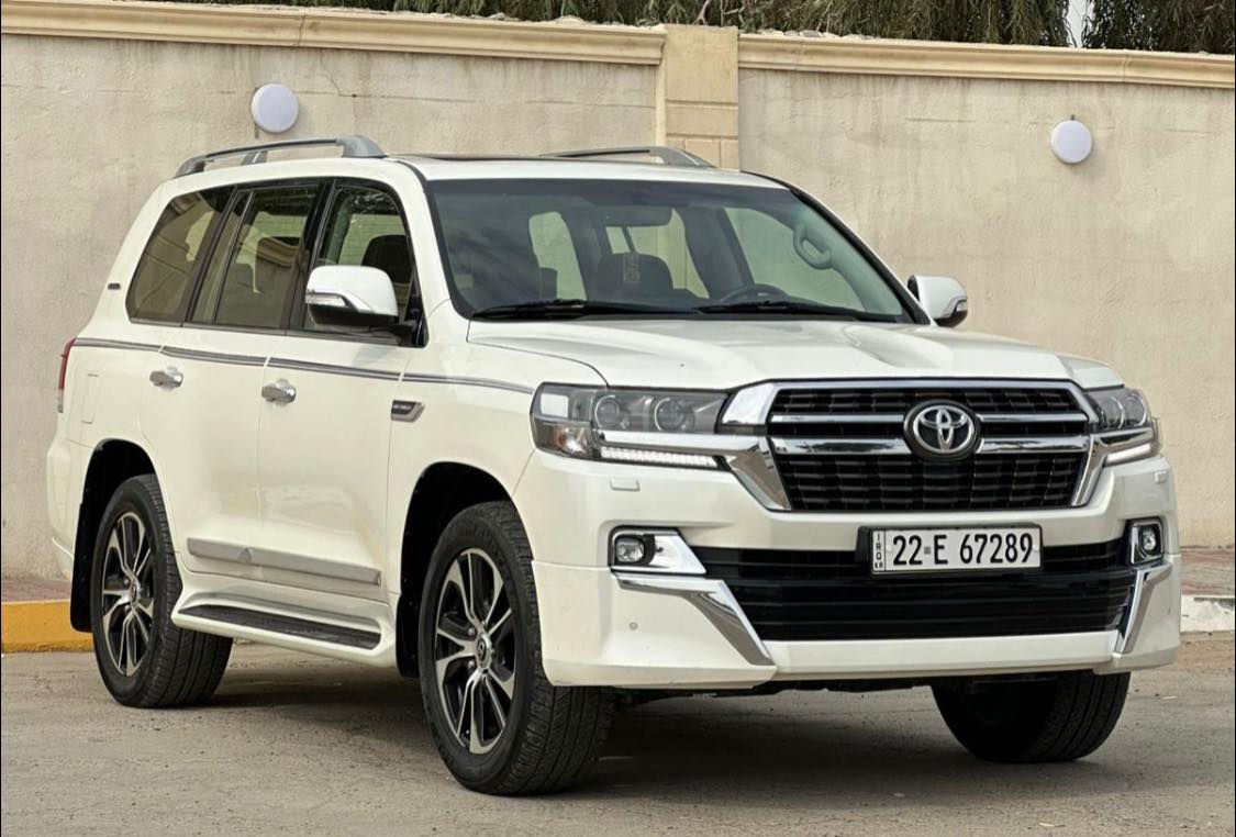 لاندكروز 2021 
بحريني فول مواصفات 
خليجي مكفول 
من كلشي 
ماشيه 68 
الف كيلو متر حقيقي 
كشنات جلد فتحه ثلاث شاشات 
ثلاث قطع تبريد صندوق كهرباء كاميرا خلفيه شاشه ابل كار بلي بلوتوث واي فاي خزن ميموري 
مري جانبيه كهرباء فورويل مودات قيادة ثلاجة 
تايرات دانلوب شادلها جديد  لايتات زنون ليد نهاري 
كراند تورنك شاشه ليزريه 
رقم اربيل تحويل مباشر 
السيارة جداً نظيفه استخدامها قليل مال بيت 
محرك 6 سلندر 4000 سيسي 
السعر رقم 1 رد تلقائي
مكان السيارة بغداد الكاظميه
***********
