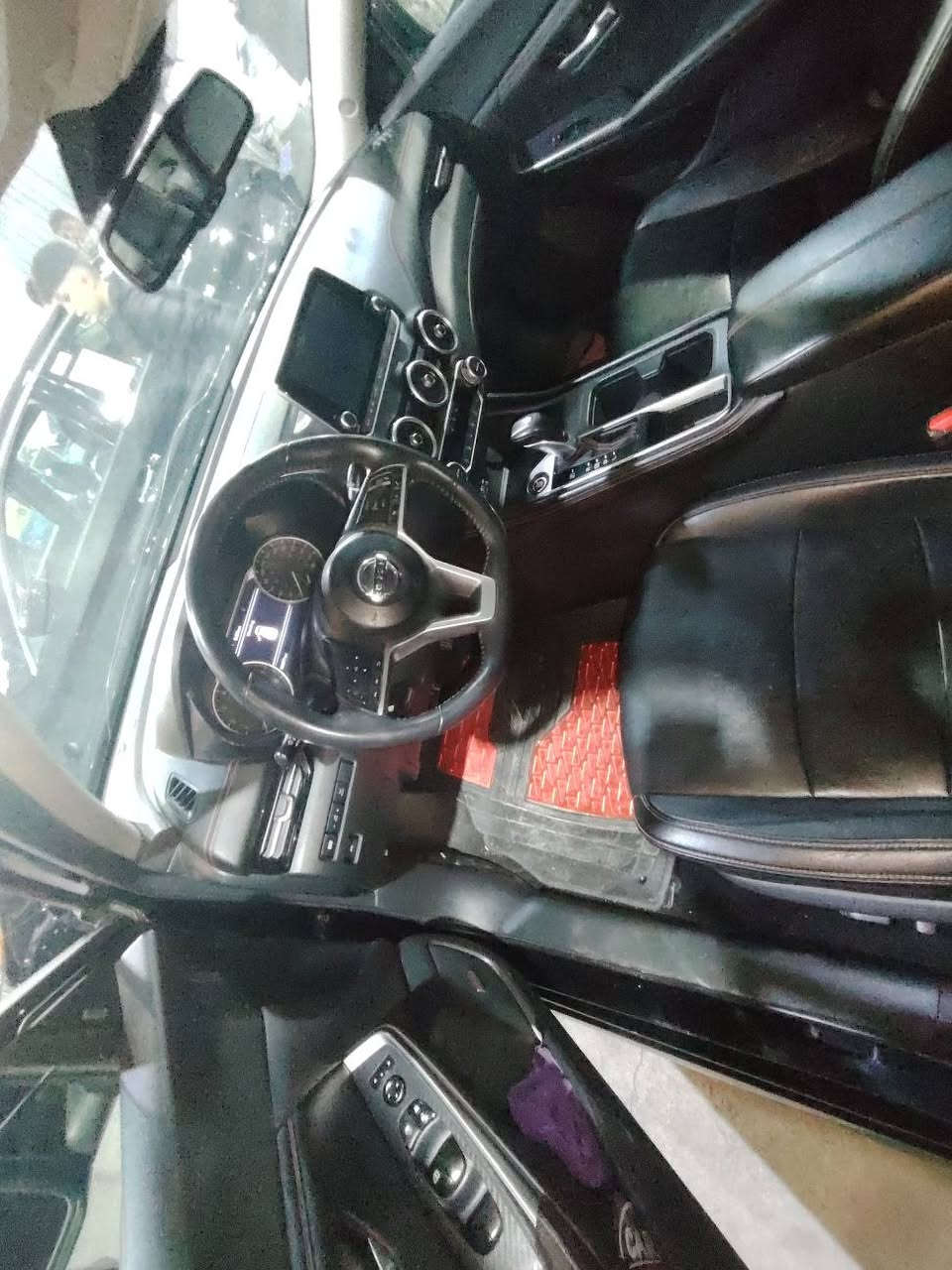 نیسان سێنترا
مودێل 2020
مواصفات کندی
سبوغ یه ک بستی سبوغه بێ لێدانه بێ ارباکه سێاره که 
موسفات قپات قپات مواسفاته 
هه رجی مواسفات ده وێ تێدایه 
75مایل ڕویشتوه سێاره که 
نه گێرنه مه کینی نه که راێته وه 
سنوی رقم نوێه شوێن هه ولێر 
سعری 138$توزێک مه جال 
بوزانیاری زیاتر ۰۷٥۰۱٤۰٤۷٤۷واتساب أربيل, العراق
