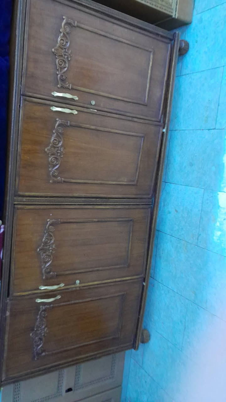 بوفيه للبيع بسعر ٣٠٠وبيه مجال


**إذا كنت صاحب هذا الإعلان وتريد حذفه لأي سبب، رجاءا أرسل رسالة إلى الدعم الفني**