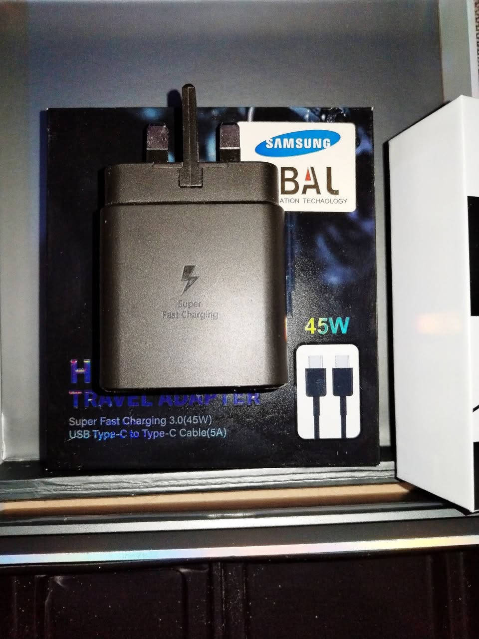 شاحنه سامسونج اصلية وكالة  تشحن شحن سريع جدا 45واط معا شاحن لاسلكي
السعر 13الف معا التوصيل نهايتة


**إذا كنت صاحب هذا الإعلان وتريد حذفه لأي سبب، رجاءا أرسل رسالة إلى الدعم الفني**