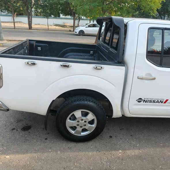 للبيع . نيسان نفارة  موديل .   2009 
  رقم سنوية وهزة جديد .. 
 تخم تاير وصدر . وحدادية كله بشرط 
   السعر .     95.  وبي مجال 
    ***********
