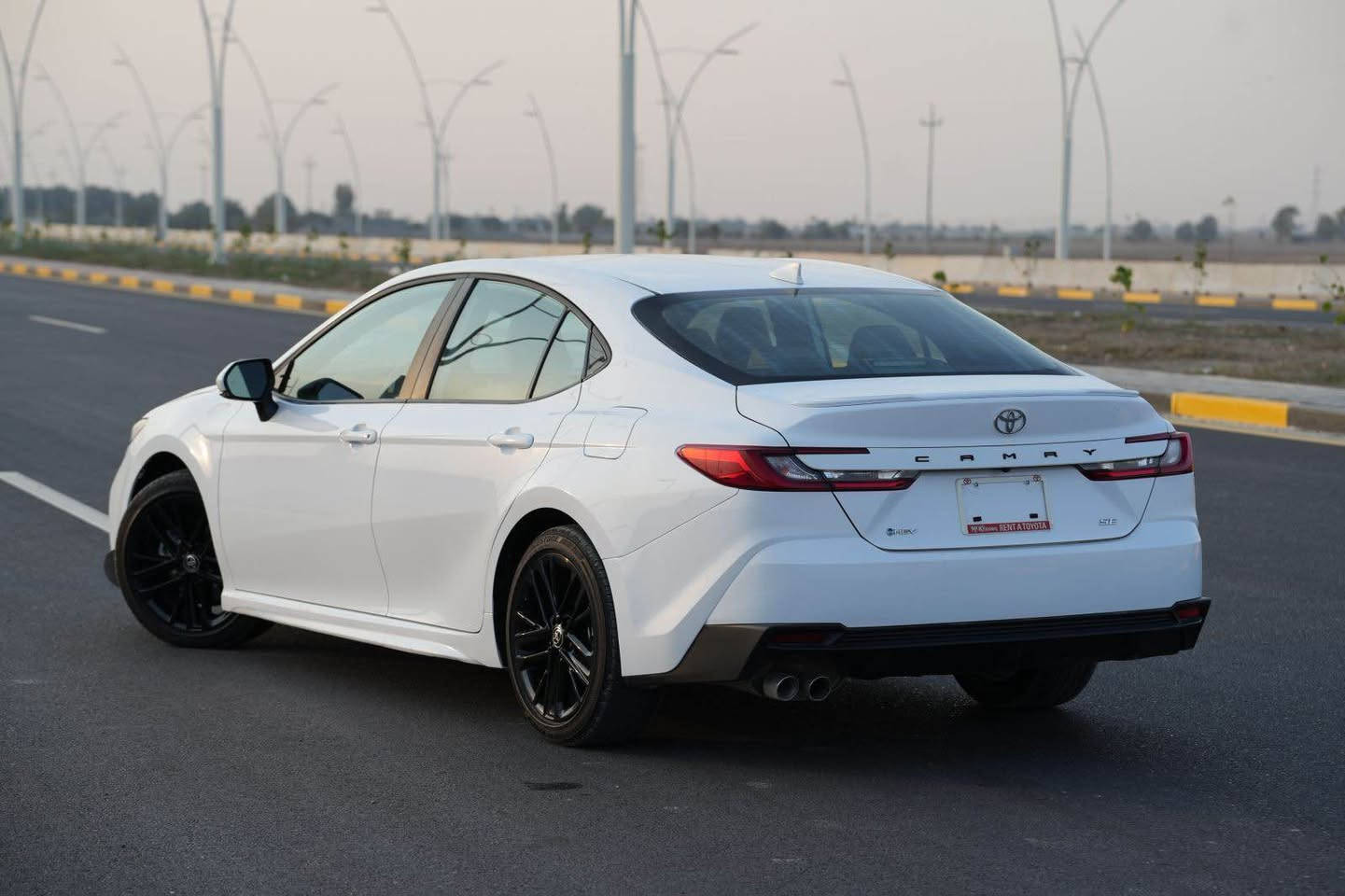 بدون صبغ بدون ايرباك
فقط بارد بالبوند وشوي جاملغ ماشيه 21 مايل
رقم بغداد هزة وسنويه جديد
*********** أربيل, العراق
