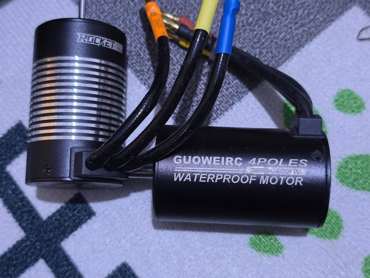 السلام عليكم
عقل 8s c سيل
160 A امبير
و ماطورات 4 سيل


**إذا كنت صاحب هذا الإعلان وتريد حذفه لأي سبب، رجاءا أرسل رسالة إلى الدعم الفني**