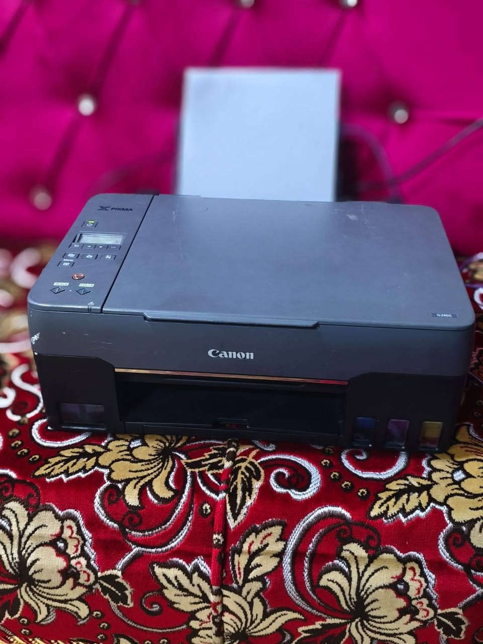 طابعه كانون نظيفه شرط الشغل استنساخ وطبع الصورالسعر85الف كربللء الحر***********
