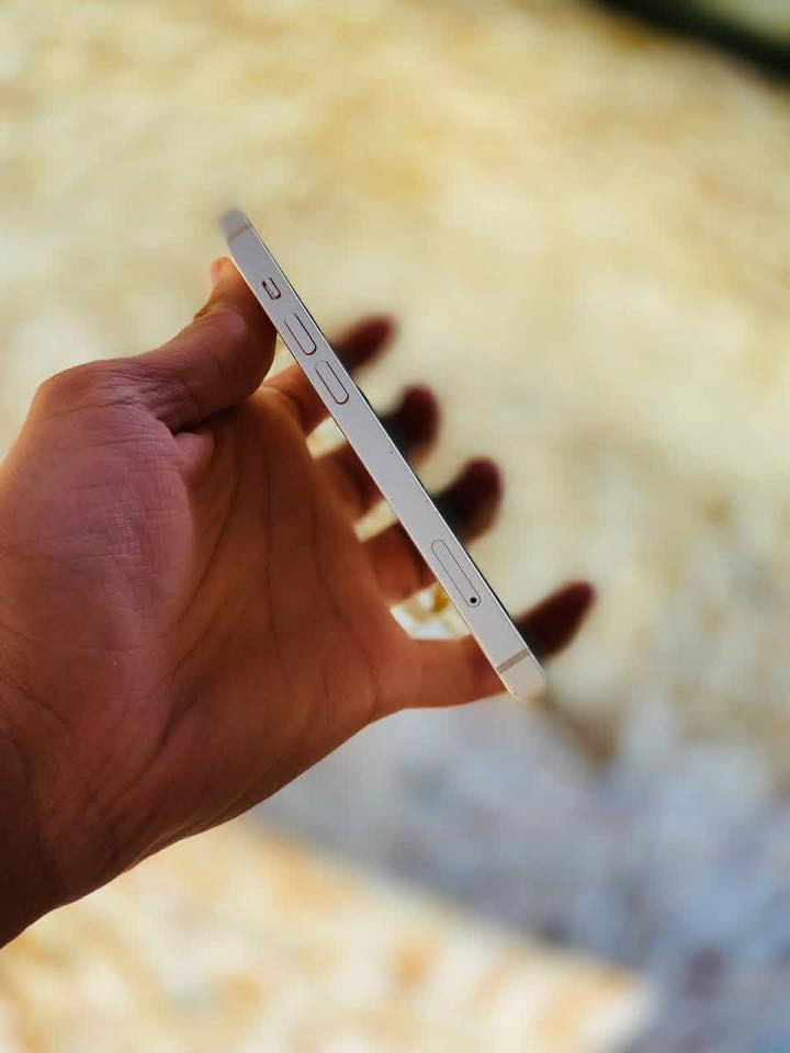 ايفون 13 للبيع شرق اوسط
زلغ مابيه وين ماتريد افحص بطاريه 86
مع ملحقات كامله مطابقه السعر450 الرقم *********** واتساب
