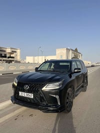 لكزس lx570 سبورت بلاص بدون سوبر موديل 2017 ماشيه 155 الف وارد اوربي كف...