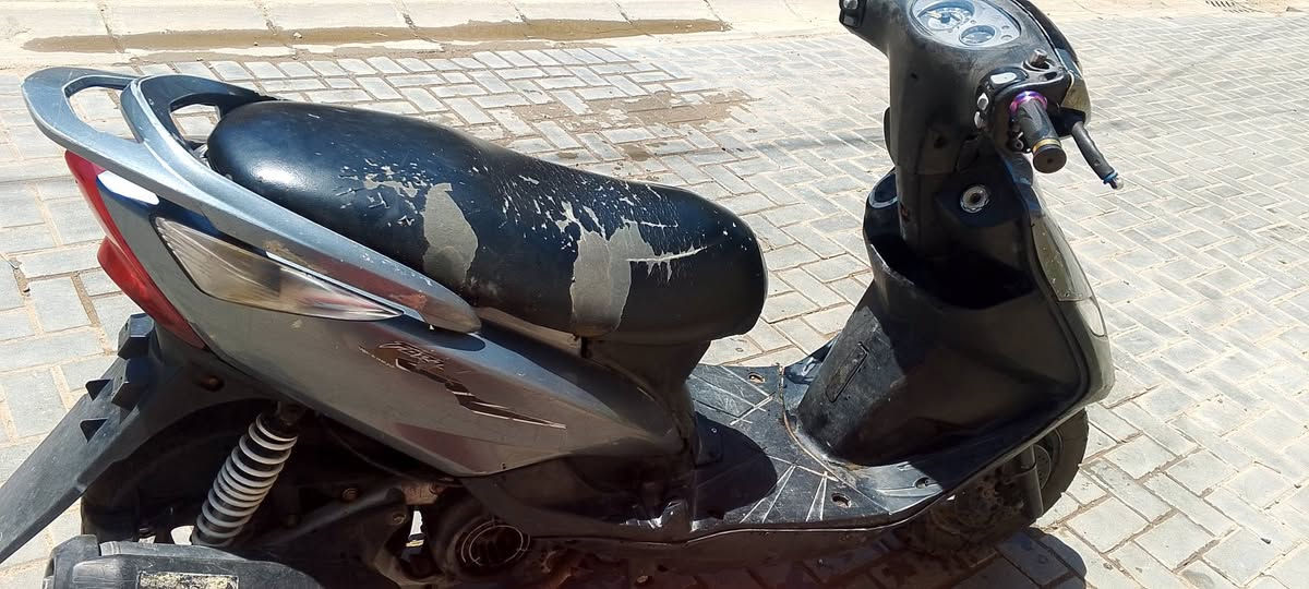 سلام عليكم دراجه ماكس ثعلب 140 للبيع او مراوس سعر 550 مكان بغداد حي العامل رقم *********** واتساب
