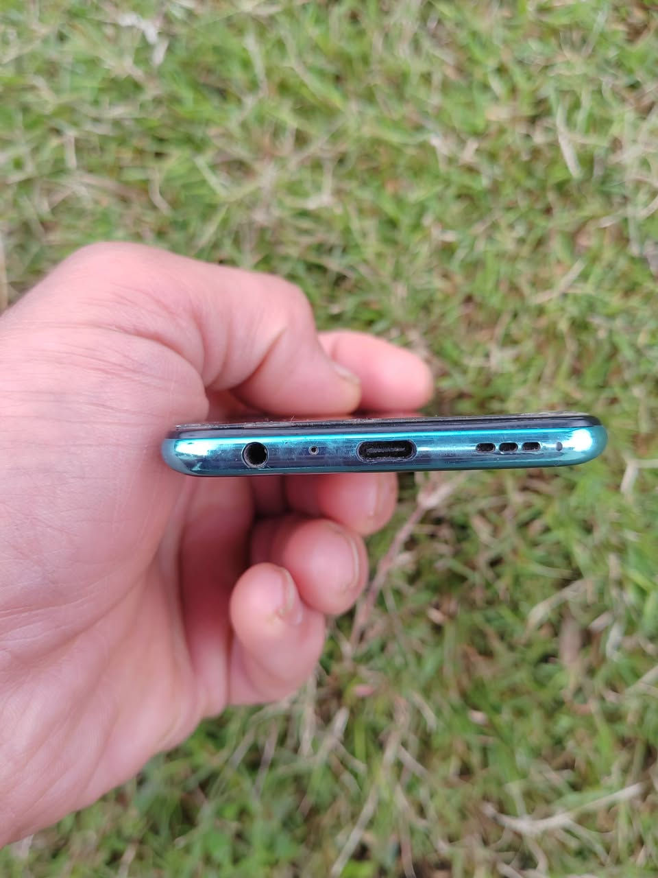 السلام عليكم ورحمة الله وبركاته 
موبايل oppo reno 5F 
اوبو رينو فايف اف 
شرط مامفتوح ولا واصل مصلح
جهاز كله بلادي وضمان اسبوع
الذاكرة 128  الرام 16
شاشه AMOLED 120 هرتز
بوبجي 90 فريم حقيقي بدون اي لاك 
جهاز نظيف بدون ملاحظات
مكاني موصل أيسر
شراي اتصل *********** 
السعر 195 الف وبي مجال بسيط حك الجيه
