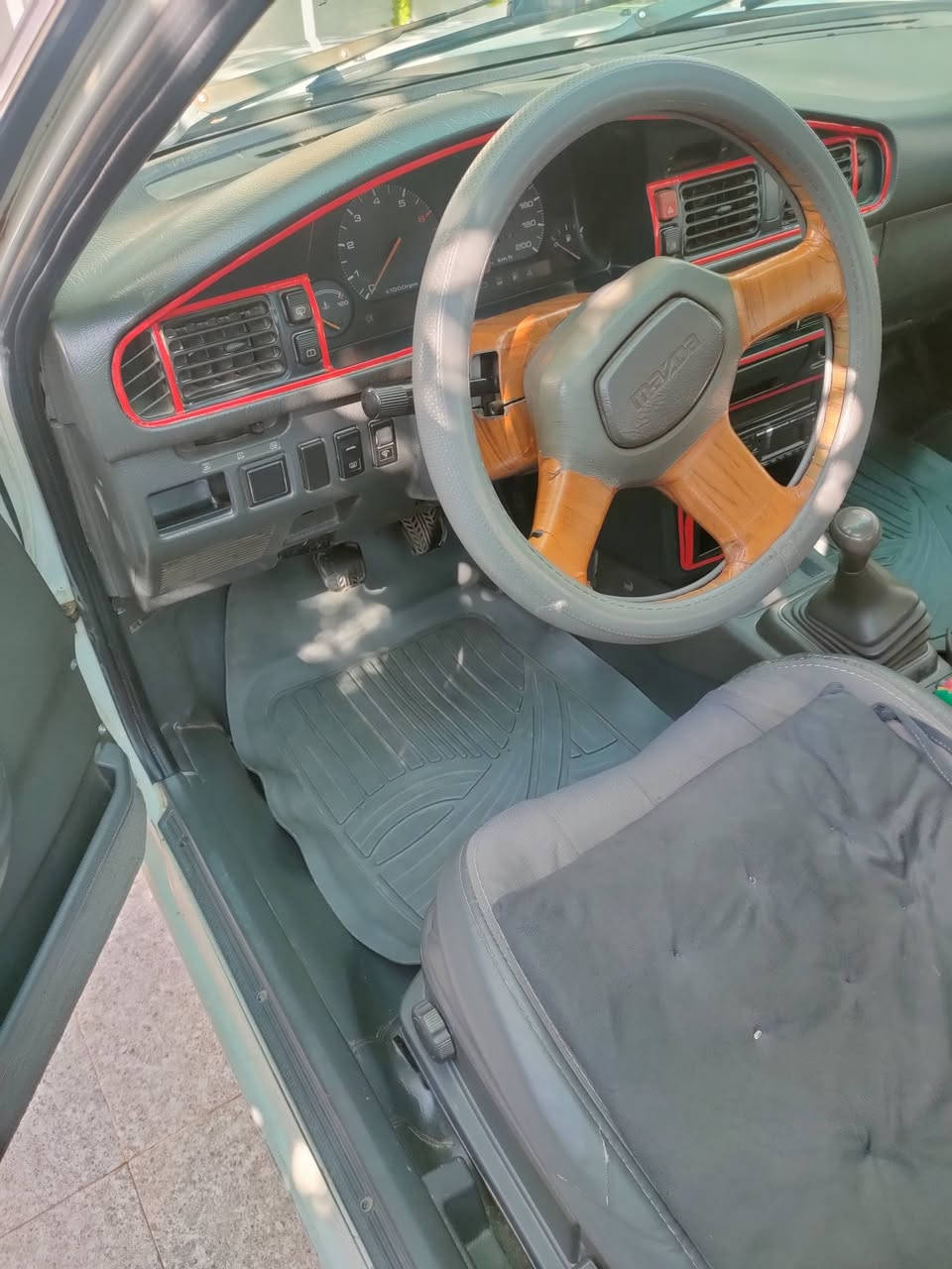 السلام عليكم مازدا 626 /8بخ كير محرك شرط نضيفه موديل 90سنويه بسمي ل28رقم صلاح الدين سعر 37وبيها مجال***********
